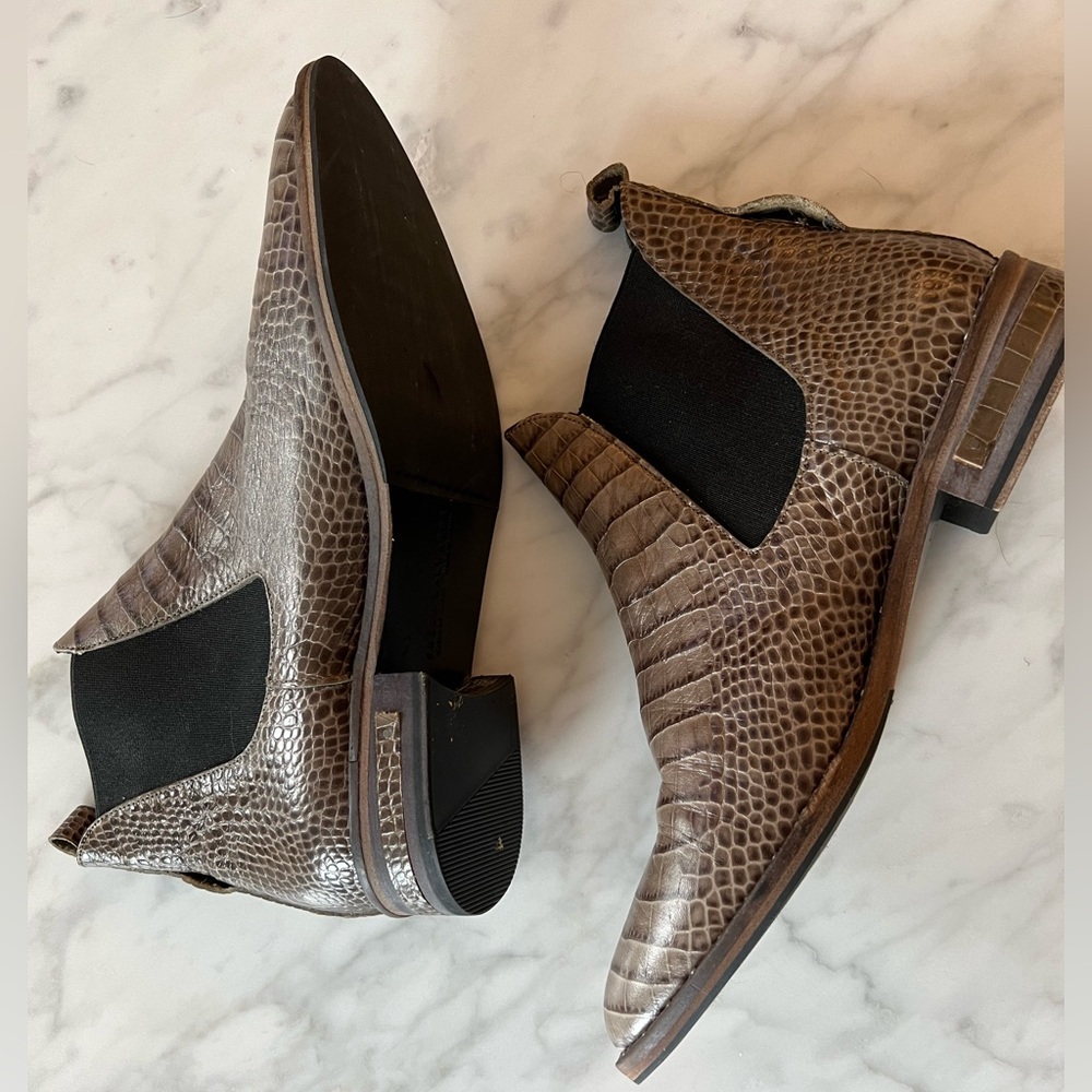 Freda Salvador Embossed Chelsea Boots Size 7